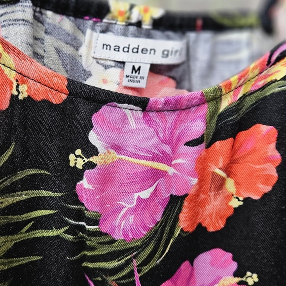 Girls Floral Dress - Picture 3 of 10